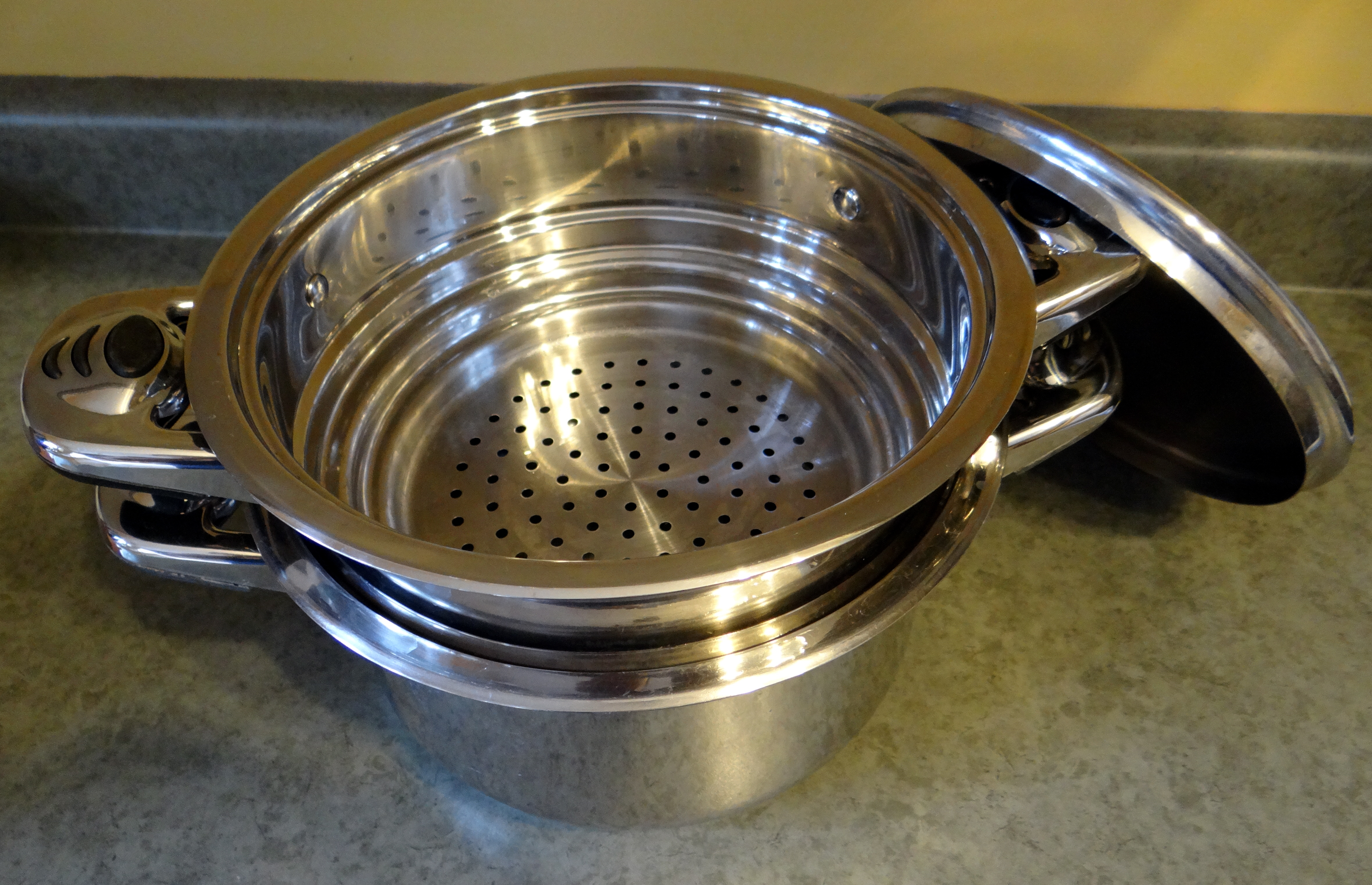 Silver steamer pot