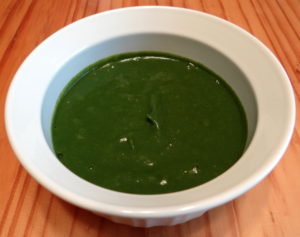 Organic spinach and apple homemade baby food